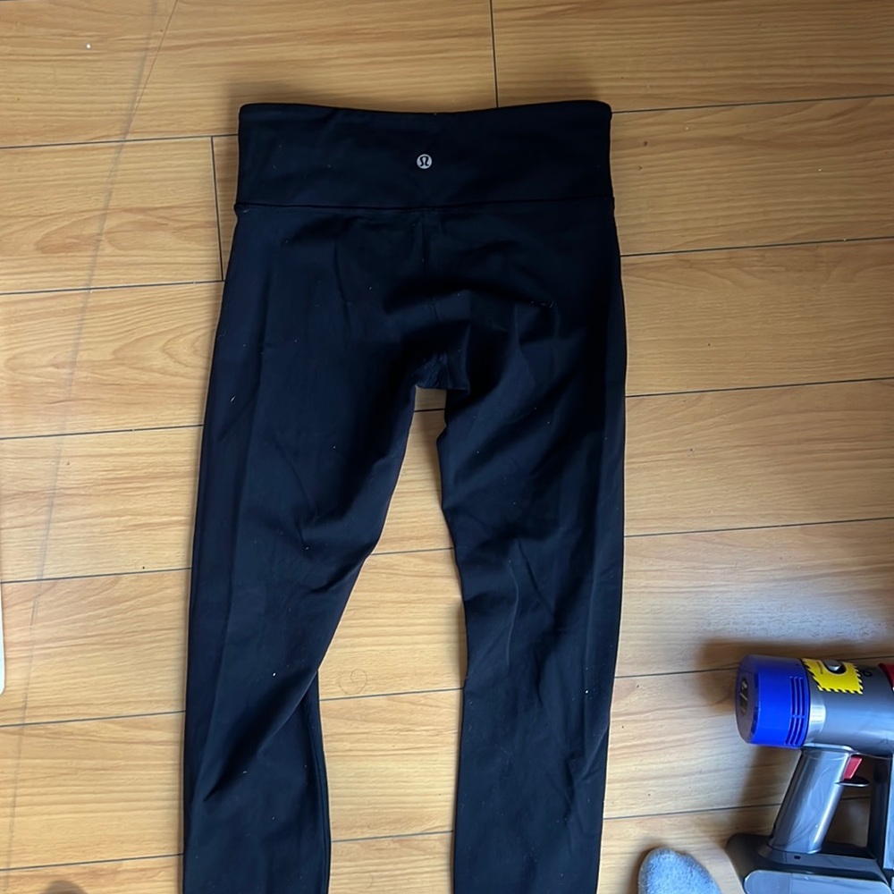 Lululemon ankle length black leggings size 4